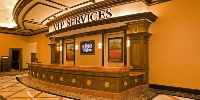 Glenn Rieder provides high end millwork and custom interior finishings for Harrah’s Horseshoe Casino including walnut wall paneling to elaborate gold and silver leafed grills.