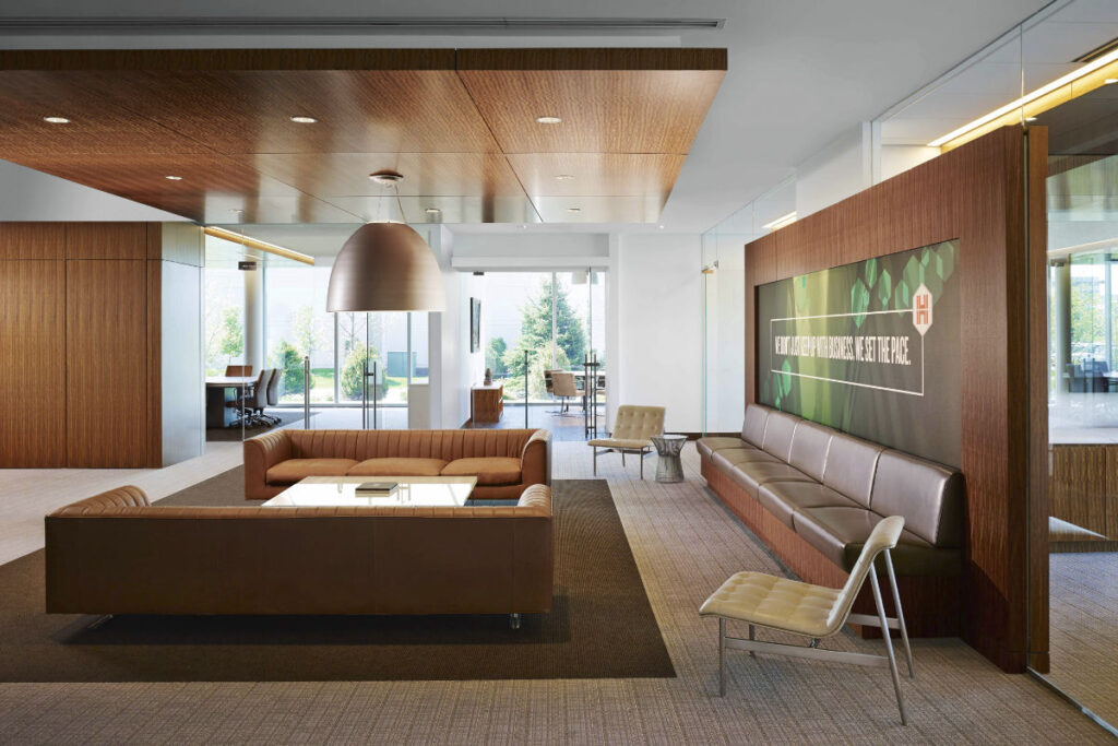 This custom high end interior was produced by Glenn Rieder for multiple facilities within the Hub Group’s Headquarters.